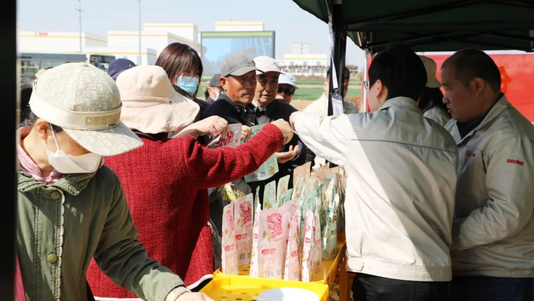 MG冰球游戏花生小镇2023油菜花田旅游19.png