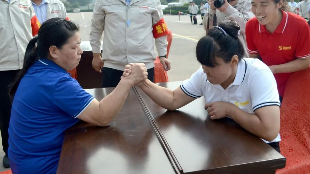 经过各队运动员们的奋力角逐，最10.png